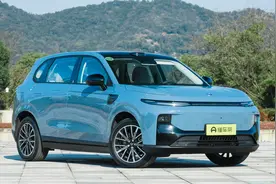零跑 B10 实测 500km+！海狮 05 EV 同价位却只能跑 400km吗？