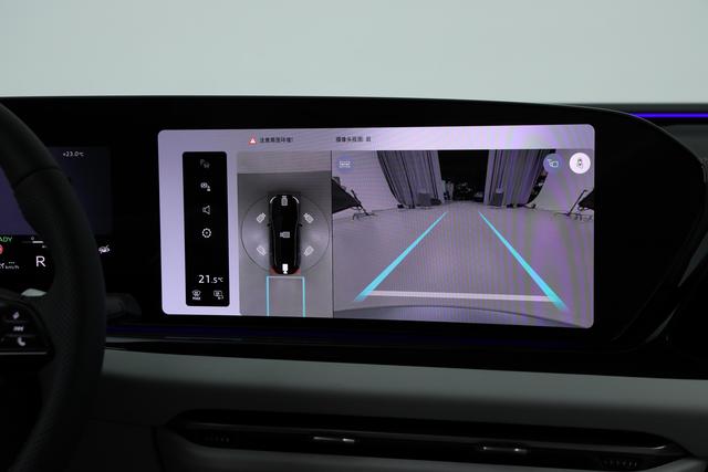 B级车选燃油还是新能源，奥迪A5L，华为辅助加持的燃油车是真的香