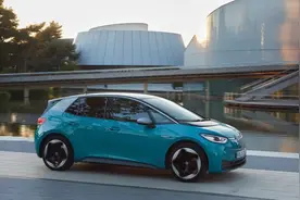 反转！欧盟或将取消2035年燃油车禁售令 不“玩”新能源了？图片