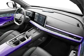 长安汽车第二代UNI-T车型配置盘点：运动尊贵型值得考虑图片