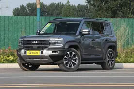 自主品牌新势力，综合续航1200km+4.8S破百，方程豹豹5产品力如何图片