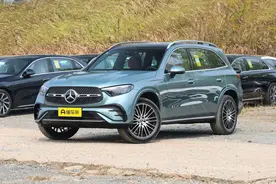 奔驰GLC 2025款 GLC 300 L 4MATIC 豪华型 5座车型大概如何？图片