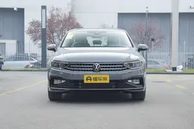 2023款迈腾，搭配2.0T+7档湿式双离合变速箱，凯美瑞慌不慌？图片