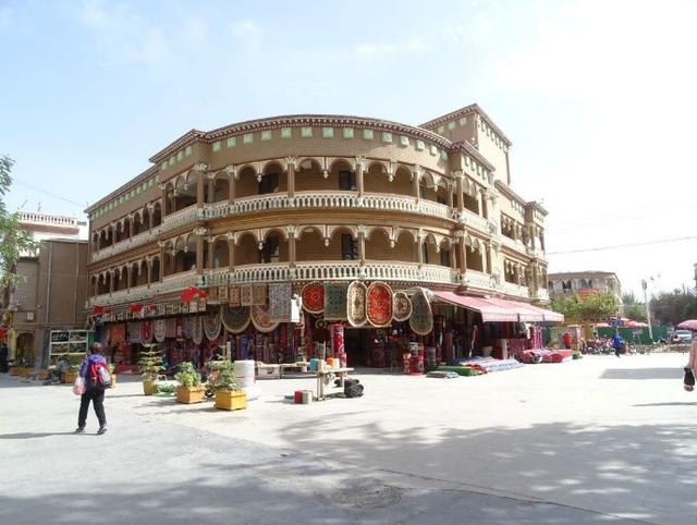 驾丰田锋兰达游南疆莎车古城