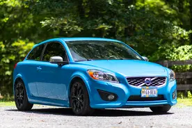 6速手动+2.5L涡轮增压发动机，沃尔沃 C30 Polestar比旅行车更运动图片