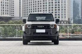 这才是真正的硬派SUV，车长4915mm，配2.4T+8AT，全时四驱图片