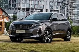 全系1.8T，都有七座，标致5008比汉兰达2.0T养车更便宜？图片