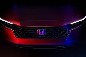 全新一代雅阁曝光！豪车既视感+新增动力总成，凯美瑞表示很酸！图片