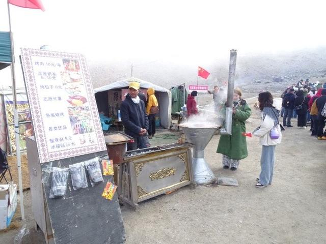 驾驶丰田锋兰达游“冰川之父”慕士塔格峰海拔4688米冰川公园​