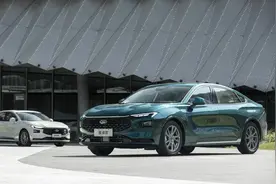 驾质315：福特蒙迪欧车机使用体验差，偶发性黑屏图片