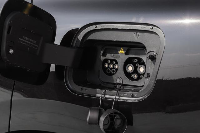 4000 元补贴 13 万级家用 SUV 零跑 C10 真实用车全解析