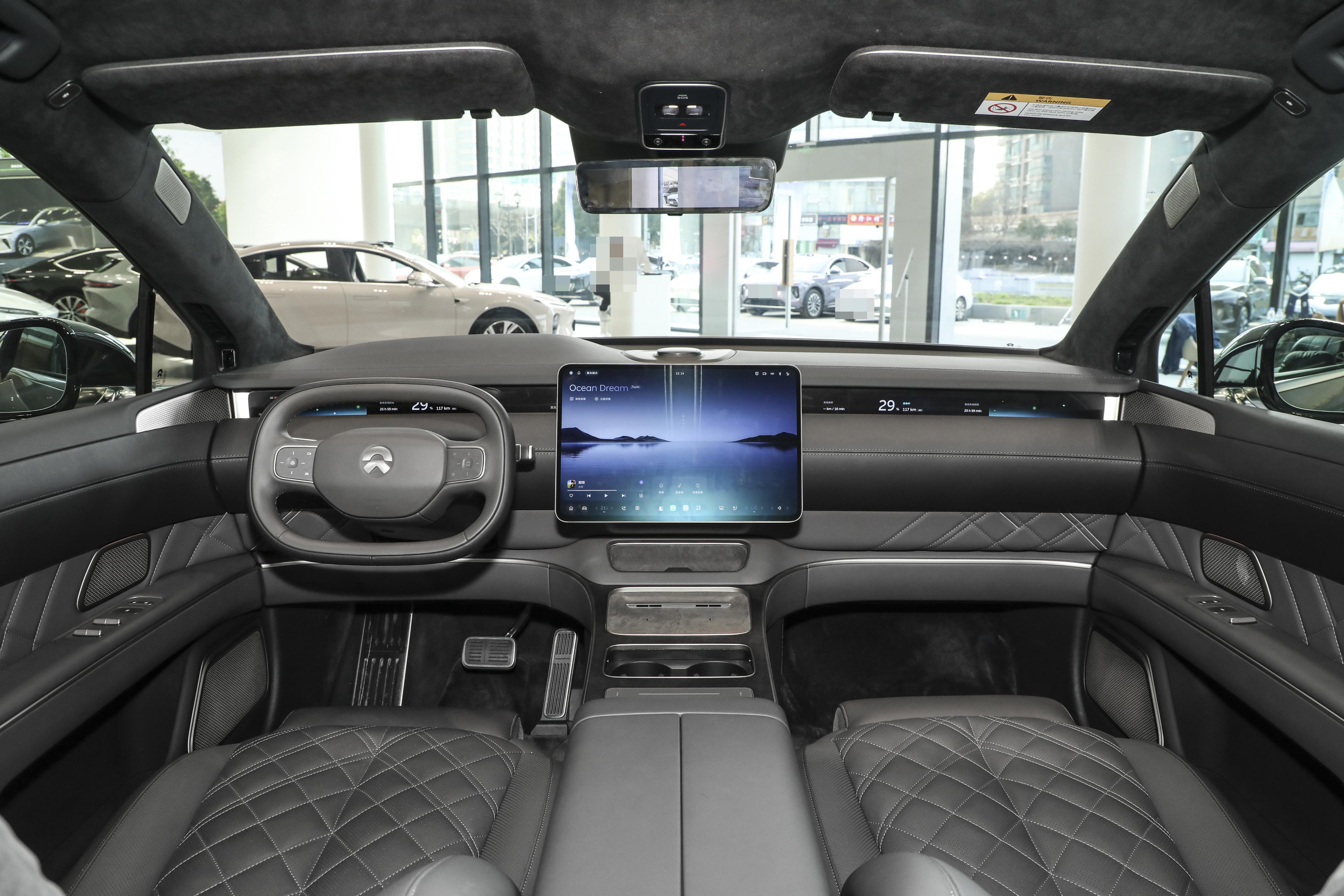 蔚来ET9_蔚来_行政级智能电动座驾