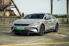 油耗3字头，加速6.9秒，试驾体验2025款比亚迪汉DM-i图片