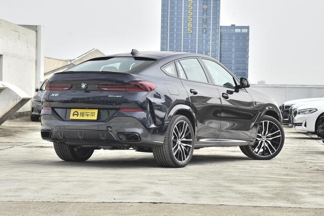 新款宝马X6搭载3.0T L6发动机，5.5秒破百，配空气悬挂，96.69万？