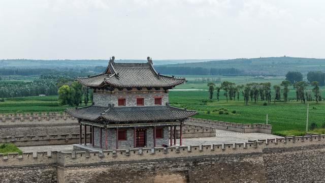 BJ30 驰骋右玉古城：在晋北风沙里，触摸千年边塞烟火