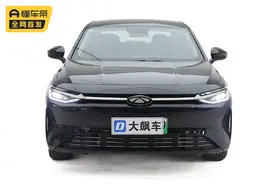 奇瑞风云A8：虽然是廉价插混！但每一分钱都花在了刀刃上！图片