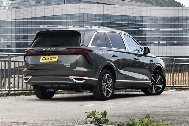 魏牌蓝山：中大型六座SUV，2.5吨车身仅需4.9秒破百