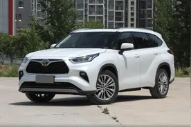 试驾丰田汉兰达，除了省油平顺，还有什么图片