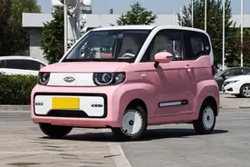解读QQ冰淇淋顶配，尺寸小巧好停车，纯电续航170km，售价5.752万图片
