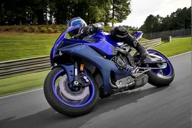 资讯｜23款雅马哈R1陆地猛禽海外发布，售价17999美元图片