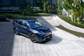 15万级王牌合资SUV，皓影与CR-V内战，你选谁？图片