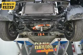 宝骏悦也Plus拆车：10万块正常水平，这个配置同级车上不多见图片