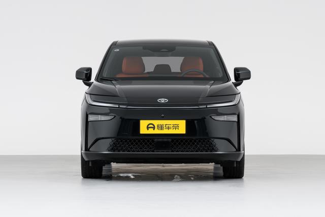 连续两月销量破万，扒开表面看看广汽丰田铂智 3X里边的料