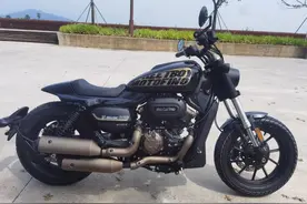 闪300S的异姓兄弟，王野“小哈雷”即将登场，想靠颜值出道？图片