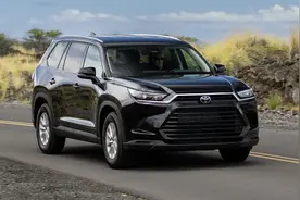 不考虑引进中国市场吗？2024款丰田大汉兰达大量实拍图发布图片