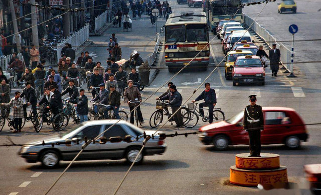 90年代风靡一时的汽车，有的虽已停产，但依旧经典