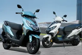 新车｜颜值控性能派：豪爵全新小踏板星致UFD125，尾箱版9680元图片