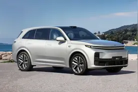 理想L7 VS 凯迪拉克XT5，全面公正对比，你选国产还是二线豪华？图片