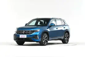 售价20.49万起，大众新款探岳上市，升级悬浮式大屏，配发光车标图片