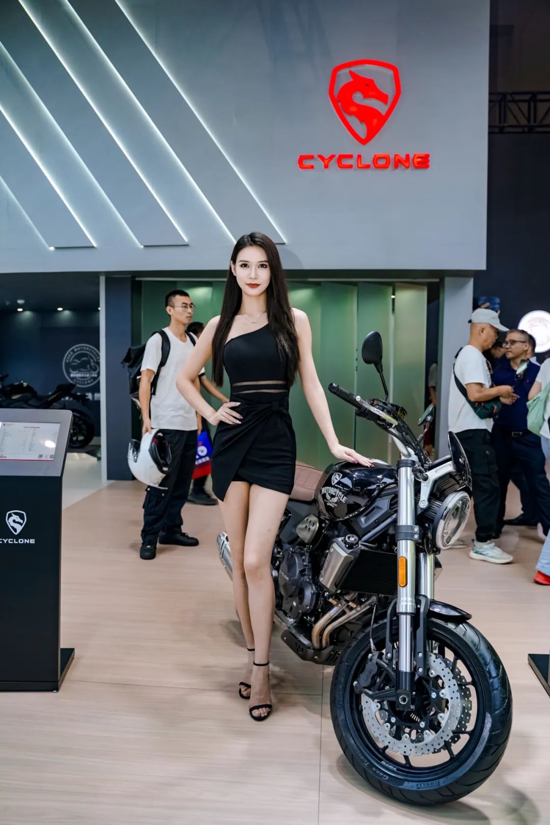宗申这阵容太过庞大，四缸仿赛 RC680R 正式亮相！6915|小老婆汽機車資訊網