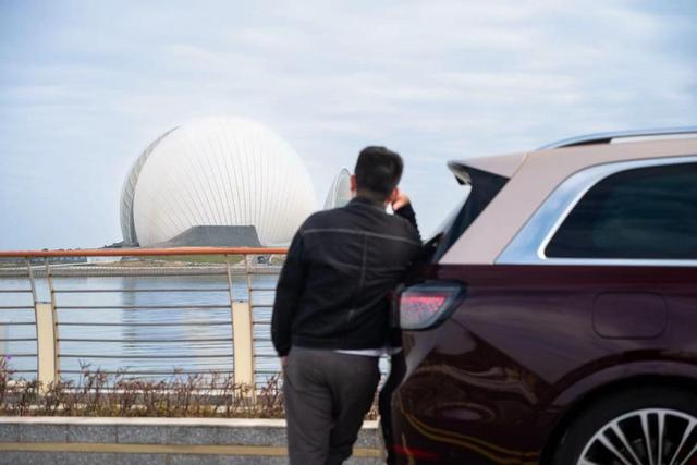 轻松游大湾区宜居城市，开问界M9向珠海出发