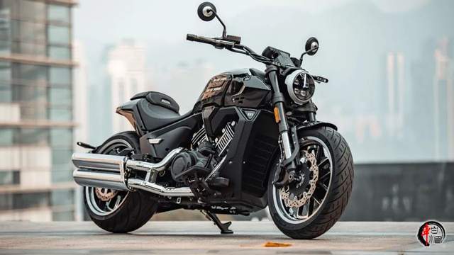 机车过去只有进口可以选择,自高金推出thor1000以来,6万元以内的巡航