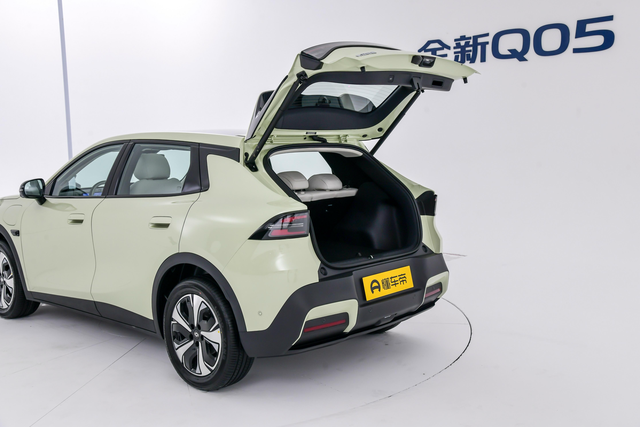 长安启源全新Q05上市