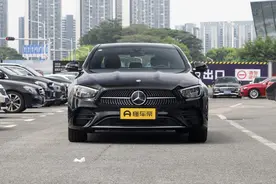 奔驰E级PHEV搭载插电式混合动力，每月花费2666元，这么省心？图片