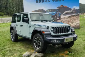 新款牧马人上市，中型SUV，轴距3008毫米，造型硬朗图片