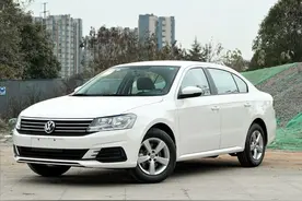 两代朗逸同堂销售，老款朗逸还值得买吗？图片