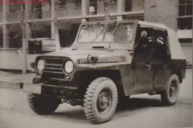 总有人问BJ212为何不变样，但其实为了换新它做过太多尝试图片