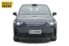 零跑C10：13万多就能体验华为和理想，难怪人称“理想L5”！图片