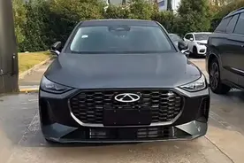 2025款奇瑞艾瑞泽8实车曝光！定位紧凑型轿车，外观内饰升级图片