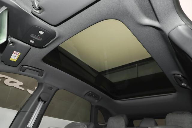 12 万内宽体轿跑新标杆，新能源汽车的小钢炮～零跑 Lafa5