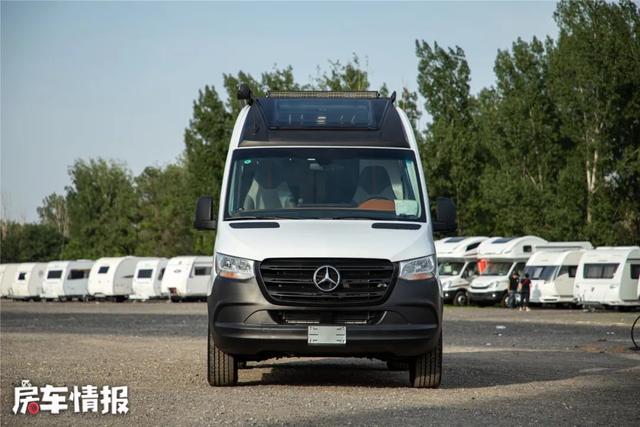 国产B型房车天花板？基于进口奔驰打造，3.0T+7AT方方面面都到位