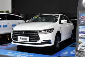 6.49万元的手动挡车型，坐着舒服还省油，实拍秦图片