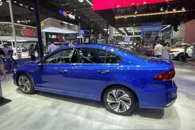 售价11.29万起，大众新款宝来上市，取消1.5L车型，配悬浮式大屏图片