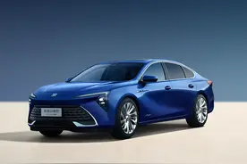 2025款别克君越上市：限时15.99万起售，18.99万买艾维亚图片