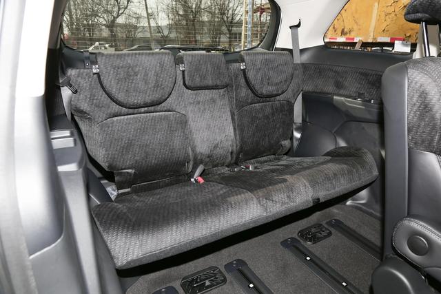 油耗6L出头，日系大7座家用MPV，宽敞舒适又耐用，实拍本田艾力绅