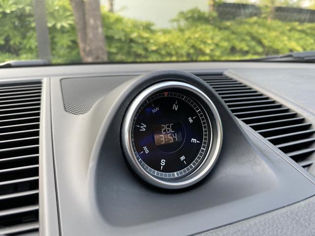 2020款 迈阿密蓝 保时捷 Macan 2.0T